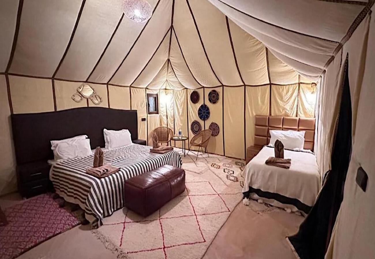 Merzouga Glossy Camp Екстериор снимка